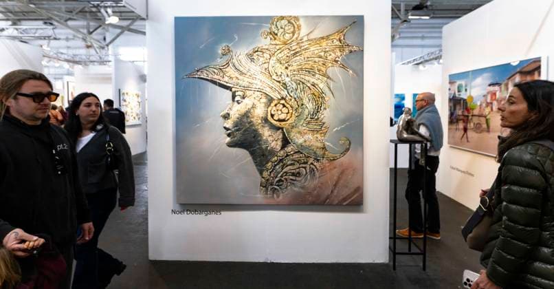Entertainment Themen der Woche KW16 April 19,, 2025 -San Francisco, California, USA - A work by Noel Dobarganes is displayed during the San Francisco Art Fair held at the Fort Mason Festival Pavilion. San Francisco USA - ZUMAce6_ 20250419_zaf_ce6_010 Copyright: xBrianxCahnx