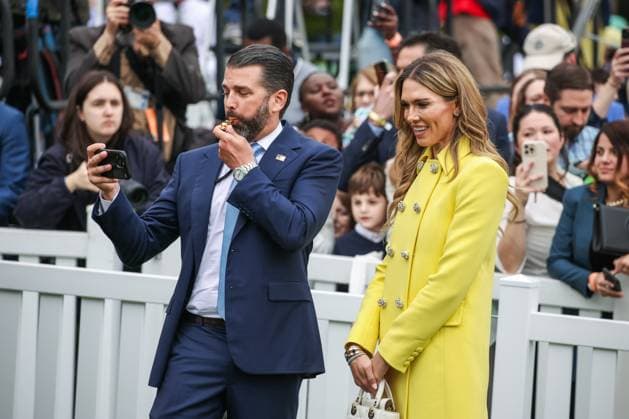 DC: White House Easter Egg Roll Donald Trump Jr and Bettina Anderson join guests for the start of the egg roll race during the 2025 Easter Egg Roll on the South Lawn of the White House on April 21, 2025 in Washington, D.C. Credit: Samuel Corum Pool via CNP AdMedia Washington District of Columbia United States of America EDITORIAL USE ONLY  Copyright: xx ISP20250421_032 CNP AdMediax admphotostwo927370