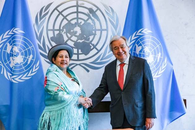 News Themen der Woche KW17 News Bilder des Tages April 22, 2025, New York, New York, USA: UN Secretary General, ANTONIO GUTERRES meets with CELINDA SOSA LUNDA , Minister for Foreign Affairs, Plurinational State of Bolivia during her visit for the 24th Session of the UNPFII and Harmony and Nature events. New York USA - ZUMAo116 20250422_znp_o116_030 Copyright: xBiancaxOterox