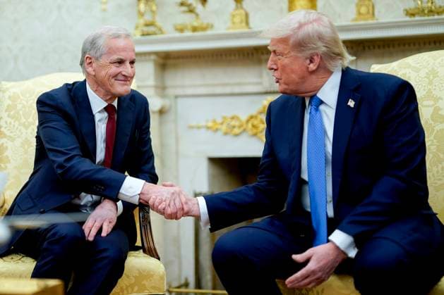 News Themen der Woche KW17 News Bilder des Tages US President Donald Trump meets with Jonas Gahr Store, Norway s prime minister, in the Oval Office of the White House in Washington, DC, on Thursday, April 24, 2025. The meeting is expected to cover security policy and the war in Ukraine.  WASP202504241691 AlxDrago