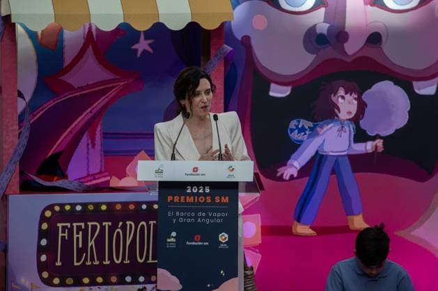 47th edition of the SM awards for children s and young adult literature El Barco de Vapor and Gran Angular at the Real Casa de Correos, in Madrid - 24 Apr 2025 The President of the Community of Madrid, Isabel Díaz Ayuso, speaks at the presentation ceremony for the 47th edition of the SM Children s and Young Adult Literature Awards El Barco de Vapor and Gran Angular, at the Real Casa de Correos in Madrid. Madrid Spain Copyright: xDavidxCanalesx xSOPAxImagesx DCReinaLeticiaSM250425-30