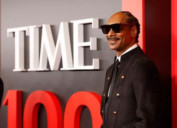 Entertainment Themen der Woche KW17 Entertainment Bilder des Tages Snoop Dogg arrives on the red carpet at the 2025 TIME100 Gala Jazz at Lincoln Center in New York City on Thursday, April 24, 2025.  NYP20250424374 JOHNxANGELILLO