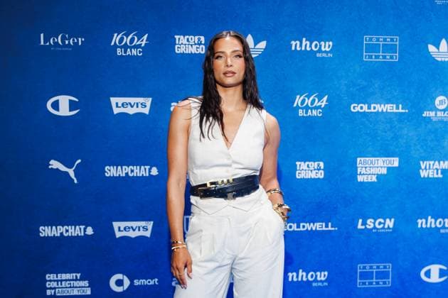 Fashion Show - ABOUT YOU Fashionmania Amira Pocher bei der ABOUT YOU Fashionmania by AYFW in der Uber Eats Music Hall am 25.04.2025 in Berlin. Copyright: xEventpressxKochanx