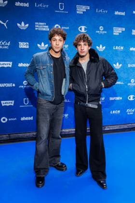 Fashion Show - ABOUT YOU Fashionmania Leon Klein und Noah Levi bei der ABOUT YOU Fashionmania by AYFW in der Uber Eats Music Hall am 25.04.2025 in Berlin. Copyright: xEventpressxKochanx