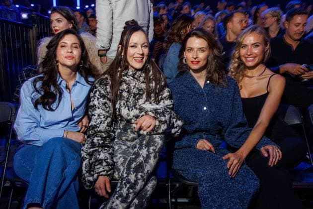 Bilder des Jahres 2025, Entertainment 04 April Entertainment Themen der Woche KW17 Entertainment Bilder des Tages Fashion Show - ABOUT YOU Fashionmania Chryssanthi Kavazi, Jasmin Wagner, Eva Padberg und Alena Gerber bei der ABOUT YOU Fashionmania by AYFW in der Uber Eats Music Hall am 25.04.2025 in Berlin. *** Fashion Show ABOUT YOU Fashionmania Chryssanthi Kavazi, Jasmin Wagner, Eva Padberg and Alena Gerber at the ABOUT YOU Fashionmania by AYFW at the Uber Eats Music Hall on 25 04 2025 in Berlin Copyright: xEventpressxKochanx