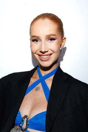 Fashion Show - ABOUT YOU Fashionmania Svenja Sievers bei der ABOUT YOU Fashionmania by AYFW in der Uber Eats Music Hall am 25.04.2025 in Berlin. Copyright: xEventpressxKochanx