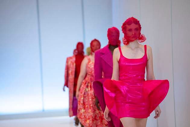 (250426) -- JOHANNESBURG, April 26, 2025 -- Models present creations during South African Fashion Week Spring Summer 2025 in Johannesburg, South Africa, on April 25, 2025. (Photo by Xinhua) SOUTH AFRICA-JOHANNESBURG-SOUTH AFRICAN FASHION WEEK IhsaanxHaffejee 
