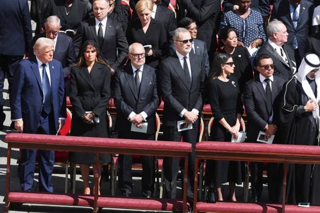 Rome, Death of Pope Francis - Funeral, Arrival of Donald Trump and Melania Vatican, April 26, 2025 - The Funeral Mass of the Roman Pontiff Francis Bergoglio was celebrated in St. Peter s Basilica, according to the provisions of the Ordo Exsequiarum Romani Pontificis. In the photo: President Donald Trump with First Lady Melania Trump, President of Estonia Alar Karis, King Felipe of Spain and Queen Letizia Rome Vatican City  Copyright: xIPA ABACAx