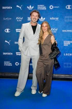 Alfred Enzensberger und Stephanie Davis bei der ABOUT YOU Fashionmania by AYFW in der Uber Eats Music Hall. Berlin, 25.04.2025