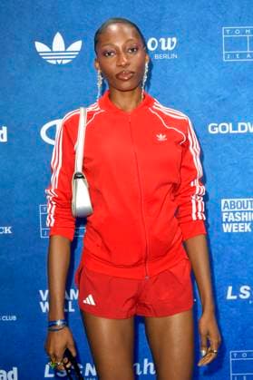 Toni Dreher-Adenuga bei der ABOUT YOU Fashionmania by AYFW in der Uber Eats Music Hall. Berlin, 25.04.2025