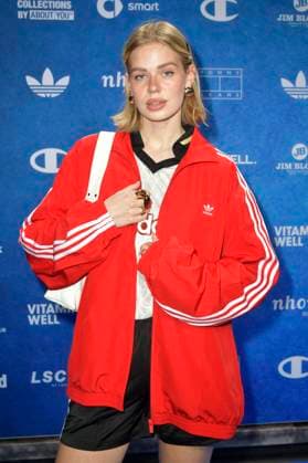 Linda Sza bei der ABOUT YOU Fashionmania by AYFW in der Uber Eats Music Hall. Berlin, 25.04.2025