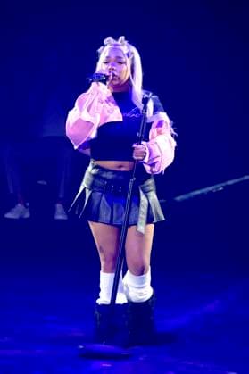 Zoe Wees bei der ABOUT YOU Fashionmania by AYFW in der Uber Eats Music Hall. Berlin, 25.04.2025