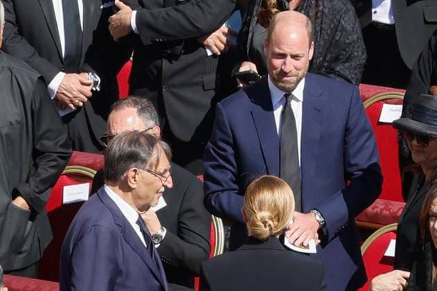 April 26, 2025, Vatican City, VATICAN CITY: President of Italian Senate Ignazio La Russa, Britain s William, the Prince of Wales, and Italian Prime Minister Giorgia Meloni attend the funeral Mass of Pope Francis in Saint Peter s Square in Vatican City, 26 April 2025. Pope Francis passed away on Easter Monday, 21 April 2025, at the age of 88..ANSA FABIO FRUSTACI.(funerali, esequie, messa) Vatican City VATICAN CITY  - ZUMAa110 20250426_zaf_a110_085 Copyright: xFabioxFrustacix
