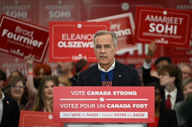Carney Makes Final Plea For Votes In Edmonton EDMONTON, CANADA APRIL 27: Canadian Prime Minister and Liberal Leader Mark Carney addresses volunteers and supporters at Liberal candidate Amarjeet Sohi™s campaign office, on the eve of the General Election Day, in Edmonton, Alberta, Canada, on April 27, 2025. Edmonton Canada  Copyright: xArturxWidakx originalFilename: widak-carneyma250427_nprj3.jpg