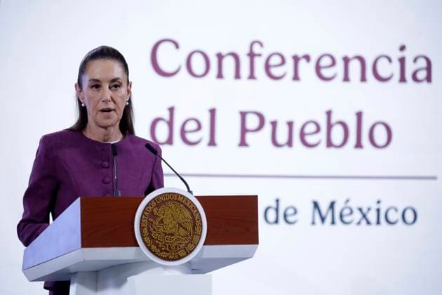 Mexico s President, Claudia Sheinbaum Pardo speaks during a briefing conference about the economic and workforce importance of Mexicans in the United States at National Palace. on April 28, 2025 in Mexico City, Mexico. Mexico City Mexico - ZUMAe321 20250428_zia_e321_008 Copyright: xLuisxBarronx