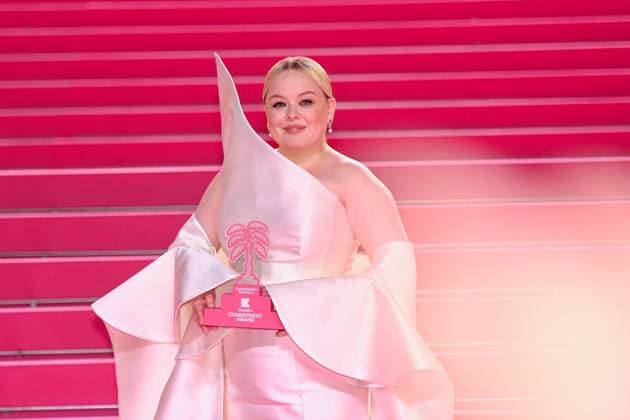 Bilder des Jahres 2025, Entertainment 04 April Entertainment Bilder des Tages 8th Canneseries - Nicola Coughlan at Prix Konbini Nicola Coughlan attends the Pink Carpet on Day Five during the 8th Canneseries International Festival on April 28, 2025 in Cannes, France. Photo by Franck Castel ABACAPRESS.COM France  Copyright: xCastelxFranck ABACAx