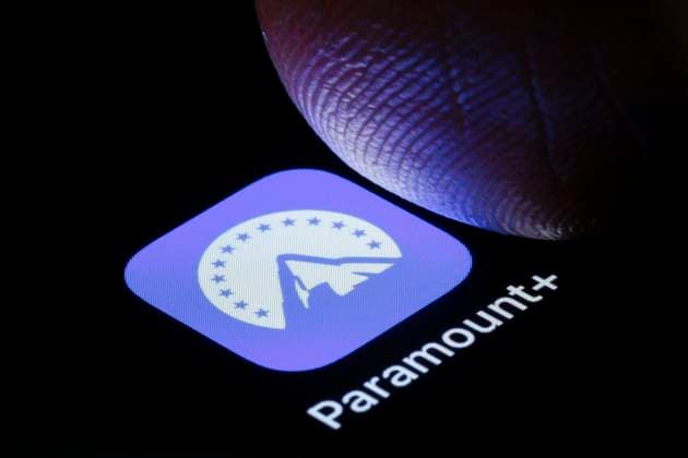 Die App von Paramount+ ist auf dem Display eines Smartphones zu sehen. Berlin, 29.04.2025. Berlin Deutschland *** The Paramount app can be seen on the display of a smartphone Berlin, 29 04 2025 Berlin Germany Copyright: xThomasxTrutschelx