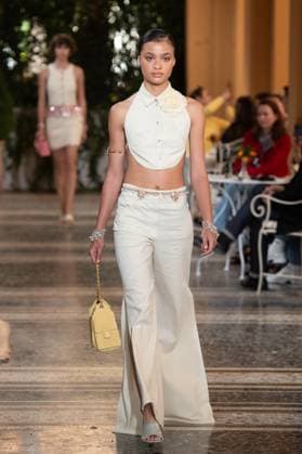 Chanel Cruise 2025 Fashion Show - Runway A model walks the runway at the Chanel Cruise 2025 fashion show at Villa D Este in Como, Italy, on April 29, 2025. Photo by Aurore Marechal ABACAPRESS.COM Como Italy  Copyright: xMarechalxAurore ABACAx