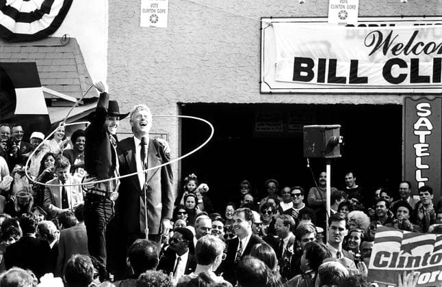 Archivbilder der Woche KW15 Attention: Date of recording according to label. Bill Clinton President Bill Clinton President of the USA during his election Campaign in 1992 Dbase Copyright: xBrianxHarrisx DMGTCHPDPICT000404145674