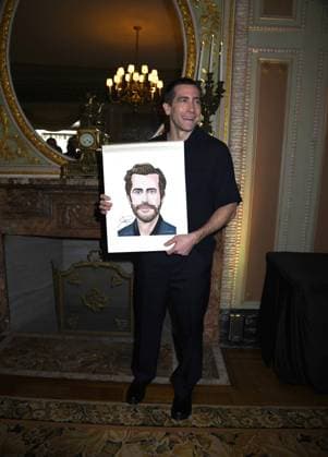 April 29, 2025, New York, New York, United States: Jake Gyllenhaal joins the legendary wall of caricatures at Sardi s in New York. April 29, 2025 New York United States - ZUMAp281 20250429_zea_p281_005 Copyright: xPhotoxImagexPressx