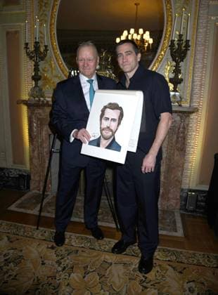 April 29, 2025, New York, New York, United States: Jake Gyllenhaal joins the legendary wall of caricatures at Sardi s in New York. April 29, 2025 New York United States - ZUMAp281 20250429_zea_p281_023 Copyright: xPhotoxImagexPressx