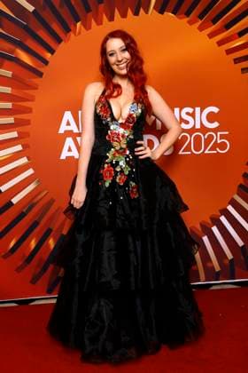 APRA MUSIC AWARDS 2025, Grace Newton poses for a photo during the 2025 APRA Music Awards at Melbourne Town Hall in Melbourne, Wednesday, April 30, 2025. ( NO ARCHIVING MELBOURNE VICTORIA AUSTRALIA  Copyright: xCONxCHRONISx 20250430137540677869
