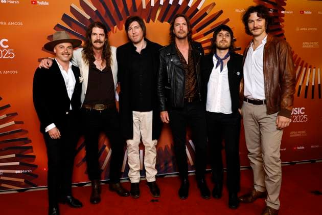 APRA MUSIC AWARDS 2025, Members of Sweet Talk pose for their photo during the 2025 APRA Music Awards at Melbourne Town Hall in Melbourne, Wednesday, April 30, 2025. ( NO ARCHIVING MELBOURNE VICTORIA AUSTRALIA  Copyright: xCONxCHRONISx 20250430199511794094