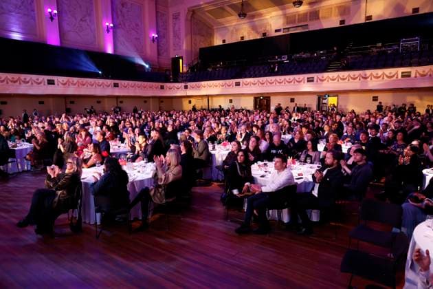 APRA MUSIC AWARDS 2025, Guests are seen during the 2025 APRA Music Awards at Melbourne Town Hall in Melbourne, Wednesday, April 30, 2025. ( NO ARCHIVING MELBOURNE VICTORIA AUSTRALIA  Copyright: xCONxCHRONISx 20250430117196871965