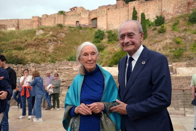 Premiere of the documentary Reason for hope in Malaga The mayor of Malaga, Francisco de la Torre, with Dr. Jane Goodall at the premiere of the documentary Reason for hope , on May 1, 2025, in Malaga Andalusia, Spain This Thursday was held the Spanish premiere of the documentary Reason for hope which was attended by the mayor of Malaga, Francisco de la Torre, together with the general director of the Jane Goodall Institute, Federico Bogdanowicz, the doctor and director of the IJG Congo and of the chimpanzee rehabilitation center in Tchimpounga, Rebeca Atencia and the doctor Jane Goodall 01 MAY 2025 Á Malaga Andalucia, Spain Malaga Andalucia, Spain Spain Spain  Copyright: xÃlexxZeax 6690828
