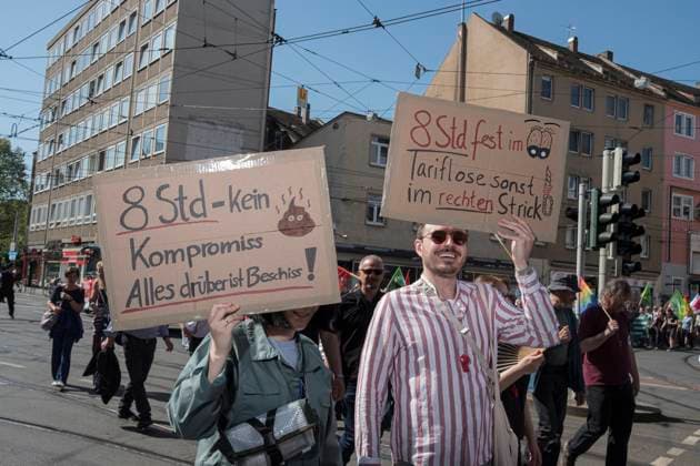 News Themen der Woche KW18 News Bilder des Tages 01.05.2025, 1. Mai Demo DGB, Nürnberg: Unter dem Motto Mach dich stark mit uns gingen im Rahmen der DGB (Deutscher Gewerkschaftsbund) Demonstration in Nürnberg zum 1. Mai auf die Straße. Bayern Deutschland DGB 1. Mai Demo Nürnberg 2025-21 *** 01 05 2025, 1 May demonstration DGB, Nuremberg Under the motto Make yourself strong with us , the DGB German Trade Union Confederation took to the streets in Nuremberg on 1 May Bavaria Germany DGB 1 May demonstration Nuremberg 2025 21