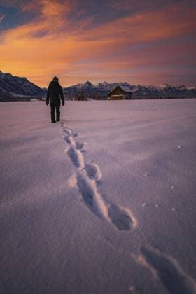 Creative Highlights Symbolfotos Winterlandschaft im Allgäu bei Halblech zu Sonnenaufgang Winter landscape in the Allgäu near Halblech at sunrise Copyright: imageBROKER ChristianxFrumolt ibxcfr12181483.jpg ,model released, Symbolfoto ,property released