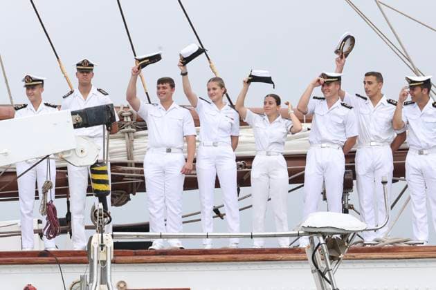 Entertainment Themen der Woche KW18 Entertainment Bilder des Tages The reunion of Princess Leonor with her mother, Queen Letizia in Panama Princess Leonor on her arrival at the port during the three-day stopover of the training ship Juan Sebastián de Elcano, on May 03, 2025, in Panama PRINCESS LEONOR ROYAL HOUSE QUEEN LETIZIA House of H M the King 03 05 2025 Panama Panama Panama Espana  Copyright: xCasaxdexS.M.xelxReyx 6695488