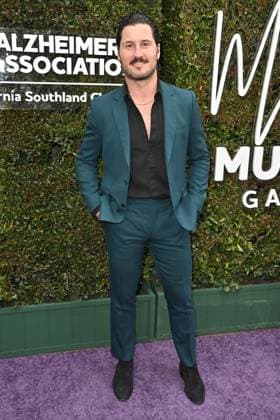USA - 2025 The Magic of Music Gala - Los Angeles LOS ANGELES - MAY 4: Val Chmerkovskiy at the 2025 The Magic of Music Gala at Vibiana on May 4, 2025 in Los Angeles, CA Los Angeles CA USA  Copyright: xHPAx xHutchinsxPhotox