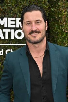 USA - 2025 The Magic of Music Gala - Los Angeles LOS ANGELES - MAY 4: Val Chmerkovskiy at the 2025 The Magic of Music Gala at Vibiana on May 4, 2025 in Los Angeles, CA Los Angeles CA USA  Copyright: xHPAx xHutchinsxPhotox