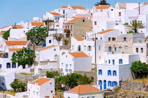 IMAGO Creative, Herbst, Reiseziel, Dodekanes, Griechische Inseln Bergdorf Nikiá auf der Insel Nissyros (Nisyros, Nissiros, Nisiros) in Griechenland *** Mountain village Nikiá at the Island Nissyros Nisyros, Nissiros, Nisiros in Greece