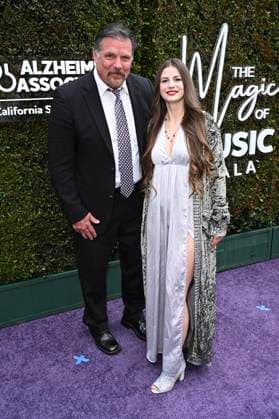 Paul Johansson mit Begleitung bei der Alzheimer s Association Magic of Music Gala im Vibiana. Los Angeles, 04.05.2025