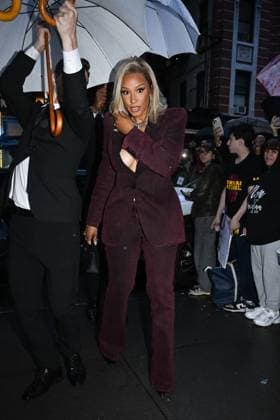 Personalities at Anna Wintours Pre Met Gala dinner in New York Savannah James at Anna Wintours Pre Met Gala dinner in New York on may 4th 2025 Yehiel Chekroune Bestimage Anna Wintour s Pre Met Gala dinner in New York on may 4th 2025 New York Etats Unis  Copyright: xYehielxChekrounex xBestimagexYehielxChekrounex xBestimagex