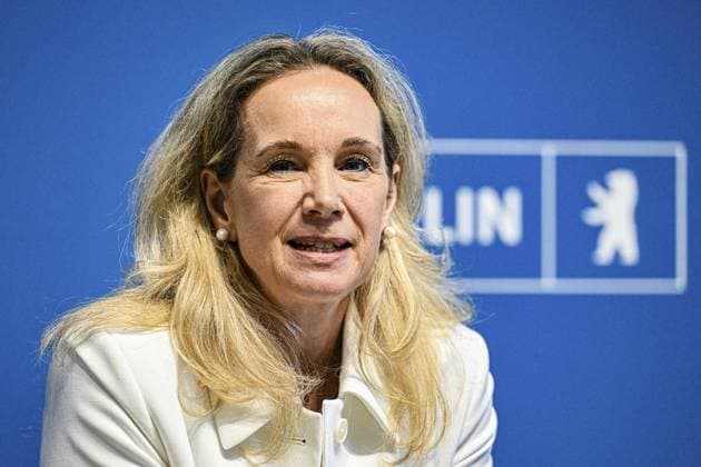 Neue Berliner Kultursenatorin Sarah Wedl-Wilson ** NUR FÜR REDAKTIONELLE ZWECKE ** EDITORIAL USE ONLY **<p>Neue Berliner Kultursenatorin Sarah Wedl-Wilson mit Berlins Regierenden Bürgermeister Kai Wegner (CDU), fotografiert am 05. Mai 2025 in Berlin. Berlin Berlin Berlin Copyright: MaurizioxGambarini *** New Berlin Senator for Culture Sarah Wedl Wilson FOR EDITORIAL PURPOSES ONLY EDITORIAL USE ONLY p New Berlin Senator for Culture Sarah Wedl Wilson with Berlins Governing Mayor Kai Wegner CDU , photographed on May 05, 2025 in Berlin Berlin Berlin Berlin Copyright MaurizioxGambarini Copyright: MaurizioxGambarini doc80i5xsmilbt16egy0a6q ,EDITORIAL USE ONLY