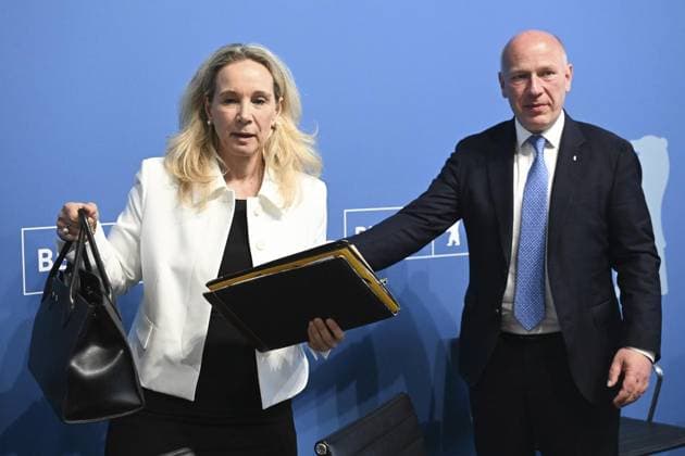 Neue Berliner Kultursenatorin Sarah Wedl-Wilson ** NUR FÜR REDAKTIONELLE ZWECKE ** EDITORIAL USE ONLY **<p>Neue Berliner Kultursenatorin Sarah Wedl-Wilson mit Berlins Regierenden Bürgermeister Kai Wegner (CDU), fotografiert am 05. Mai 2025 in Berlin. Berlin Berlin Berlin Copyright: MaurizioxGambarini *** New Berlin Senator for Culture Sarah Wedl Wilson FOR EDITORIAL PURPOSES ONLY EDITORIAL USE ONLY p New Berlin Senator for Culture Sarah Wedl Wilson with Berlins Governing Mayor Kai Wegner CDU , photographed on May 05, 2025 in Berlin Berlin Berlin Berlin Copyright MaurizioxGambarini Copyright: MaurizioxGambarini doc80i61jeh89j1bfza681j ,EDITORIAL USE ONLY