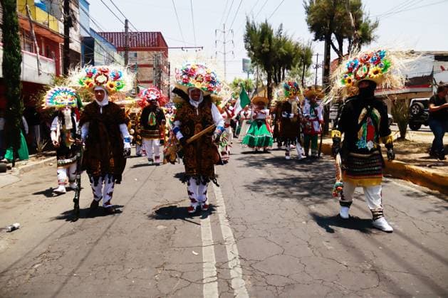 Inhabitants of the PeoÂ±oÂ³n de los BaoÂ±os neighborhood, taking part during the 95th commemoration of the Battle of Puebla. the Battle of Puebla re-nact in PeoÂ±on de los BaoÂ±os has been declared Intangible Cultural Heritage by the United Nations Educational, Scientific and Cultural Organization (UNESCO). on May 5, 2025 in Mexico City, Mexico. Mexico City Mexico - ZUMAe321 20250505_zia_e321_038 Copyright: xCarlosxSantiagox