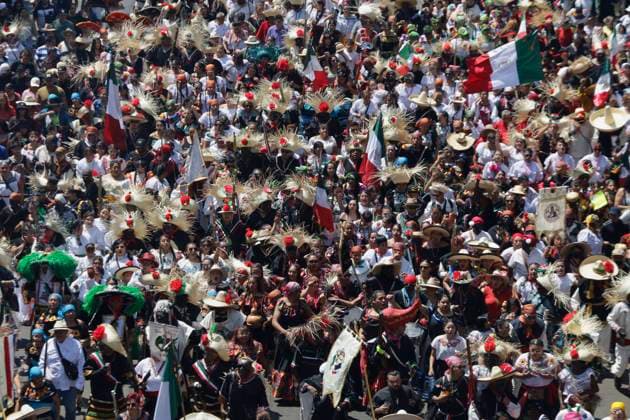 163rd Anniversary Of The Battle Of Puebla In Mexico The Zacapoaxtlas army of Mexico represents during the commemoration of the 163rd Anniversary of the Battle of Puebla in Mexico City, Mexico, at the Penon de los Banos, an event that marks the history of Mexico on May 5, 1862, when the liberal troops under the command of General Ignacio Zaragoza defeat the French army led by Napoleon III and the Second French Empire, led by Charles Ferdinand Latrille. On May 5, 2025. Mexico City Mexico City Mexico  Copyright: xGerardoxVieyrax originalFilename: vieyra-notitle250505_npGP3.jpg