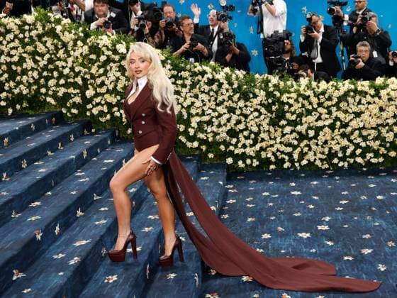Sabrina Carpenter arrives on the red carpet at the 2025 Met Gala celebrating the opening of Superfine: Tailoring Black Style at The Metropolitan Museum of Art on Monday, May 5, 2025 in New York City.  NYP20250505577 JOHNxANGELILLO