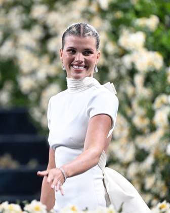 Sofia Richie Arrives at the Met Gala 2025 in New York City Featuring: Sofia Richie Where: New York City, New York, United States When: 05 May 2025 Credit: Elder Ordonez INSTARimages EDITORIAL USE ONLY. NOT FOR USE BY NEWSPAPERS BASED IN THE UK. Copyright: xx instar54719530