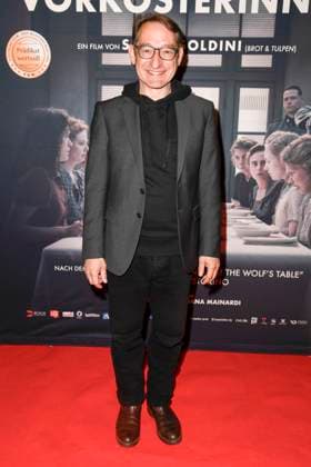 Boris Aljinovic Schauspieler zu Gast auf dem roten Teppich bei der Kino Film Premiere Die Vorkosterinnen im Kino Babylon am 05.05.2025 in Berlin Berlin Deutschland