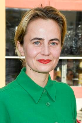Olga von Luckwald deutsche Schauspielerin zu Gast auf dem roten Teppich bei der Kino Film Premiere Die Vorkosterinnen im Kino Babylon am 05.05.2025 in Berlin Berlin Deutschland