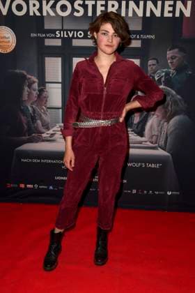 Johanna Polley zu Gast auf dem roten Teppich bei der Kino Film Premiere Die Vorkosterinnen im Kino Babylon am 05.05.2025 in Berlin Berlin Deutschland