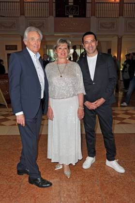 Europa-Park EAGLES Golf Cup. Bülent Ceylan, Jürgen und Mauritia Mack anläßlich des Europa-Park EAGLES Golf Cup am 05.05.2025 im Europapark Rust. 20250505MWI040599