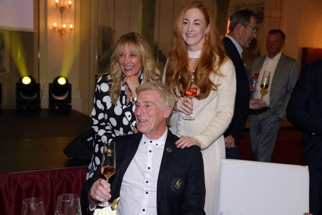 Europa-Park Eagles Charity Golfcup 2025 Uli, Cornelia und Jennifer Stein anlässlich des Gala-Abends im Hotel Colosseo. Europa-Park Eagles Charity Golfcup 2025 am 05.05.2025. Hotel Colosseo, Rust, Baden-Württemberg, Deutschland.