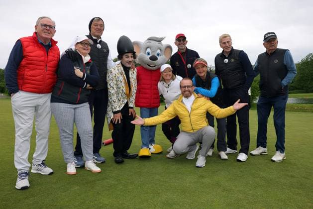 Europa-Park Eagles Charity Golfcup 2025 Ross Antony und Teilnehmer des Europa-Park Eagles Charity Golfcups 2025. Europa-Park Eagles Charity Golfcup 2025 am 05.05.2025 auf dem 18-Loch-Platz des Europa-Park Golfclubs Breisgau e.V.. Baden-Württemberg, Deutschland.