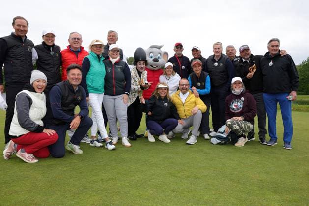 Europa-Park Eagles Charity Golfcup 2025 Ireen Sheer, Ross Antony und Teilnehmer des Europa-Park Eagles Charity Golfcups 2025. Europa-Park Eagles Charity Golfcup 2025 am 05.05.2025 auf dem 18-Loch-Platz des Europa-Park Golfclubs Breisgau e.V.. Baden-Württemberg, Deutschland.